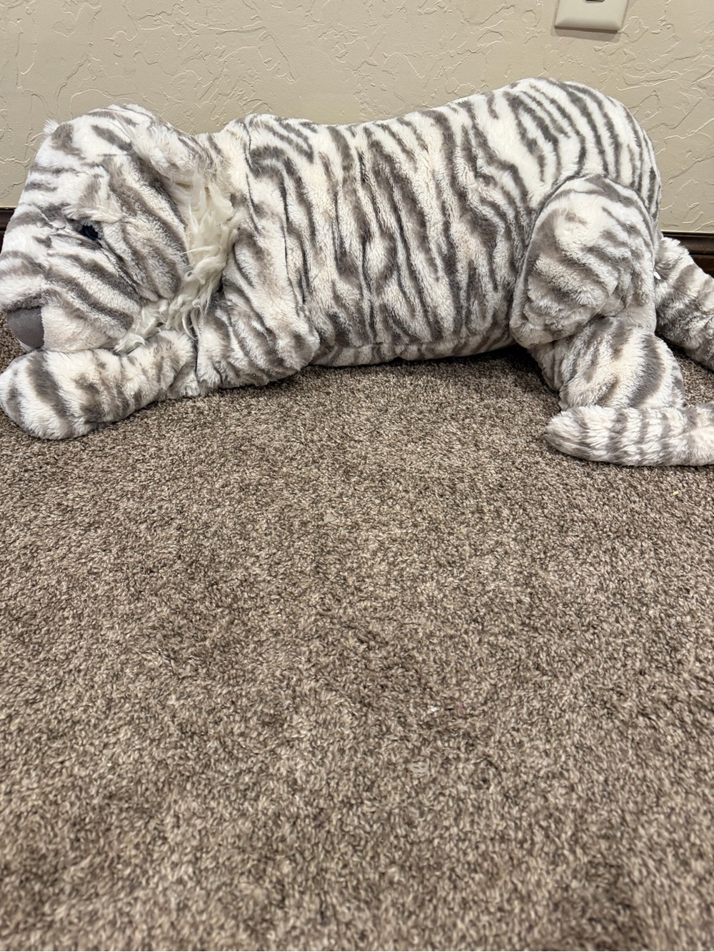 Jellycat Sacha Snow Tiger Large Really Big